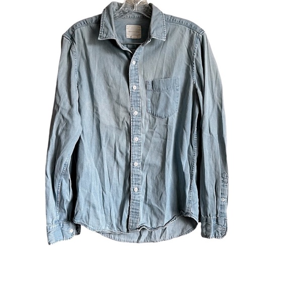 AEO Chambray Button Down Shirt - Picture 2 of 6